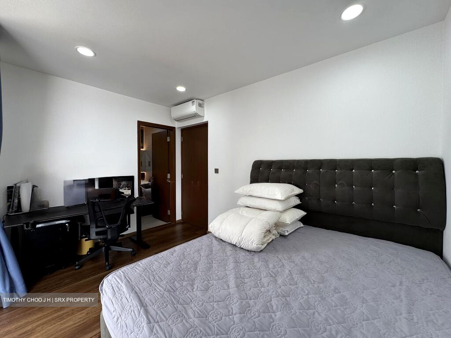 Parry Avenue (D19), Terrace #506419901